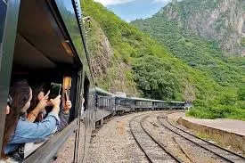 Chepe Express impulsa turismo de lujo en Chihuahua con vistas a Barrancas del Cobre