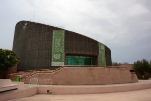 qué hacer en Chihuahua con niños incluye museos interactivos y parques con actividades familiares