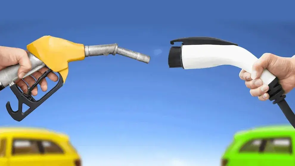 Electromovilidad en Chihuahua con planta industrial de autos eléctricos y líneas de producción modernas