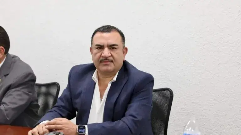 Tony Meléndez en declaración pública sobre Andrea Chávez y el tema de casetas en Chihuahua durante confrontación política.