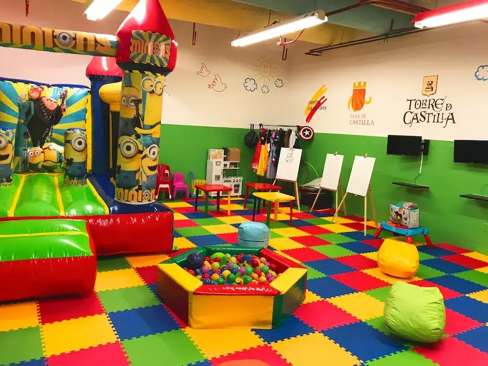 restaurantes en Chihuahua con áreas de juegos para niños y espacios familiares