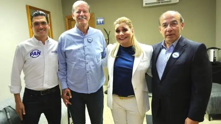 Dirigentes nacionales y militantes durante evento político del PAN realizado en Expo Chihuahua.