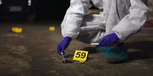 Patrullas y elementos de seguridad durante un operativo en México tras el reporte de homicidios en Chihuahua y Sinaloa.