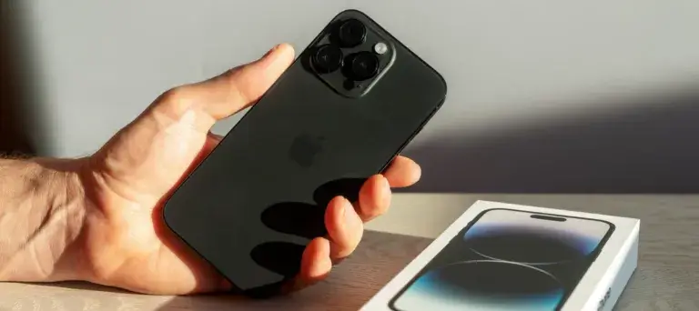 México inicia la suspensión de líneas celulares que no completaron el registro obligatorio de identidad.