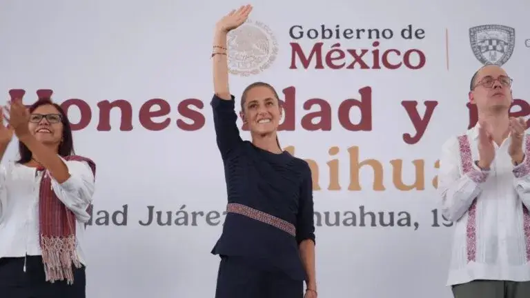 Claudia Sheinbaum visita Chihuahua y mantiene un encuentro con Maru Campos para abordar la coordinación entre ambos gobiernos