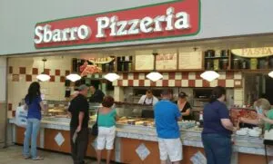 Sbarro prepara una sucursal en Chihuahua Capital con pizzas estilo Nueva York.